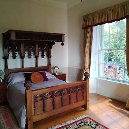 Jenkinstown Castle House * קילקני