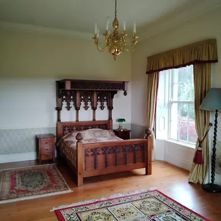 Jenkinstown Castle House *