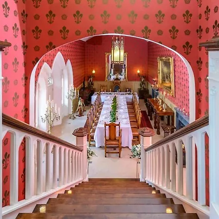 Jenkinstown Castle House *