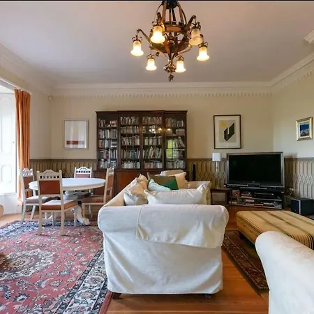 Jenkinstown Castle House בית נופש *