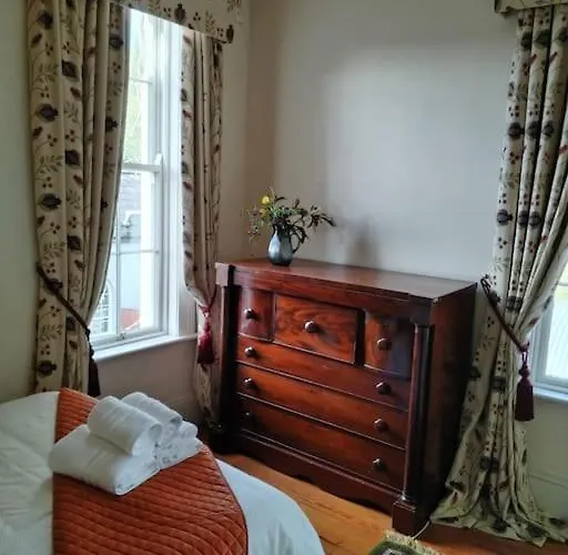 Jenkinstown Castle House