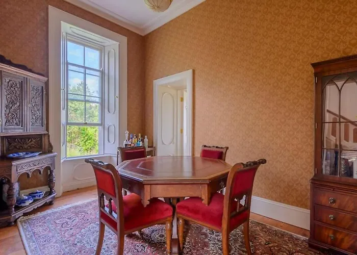 Jenkinstown Castle House *